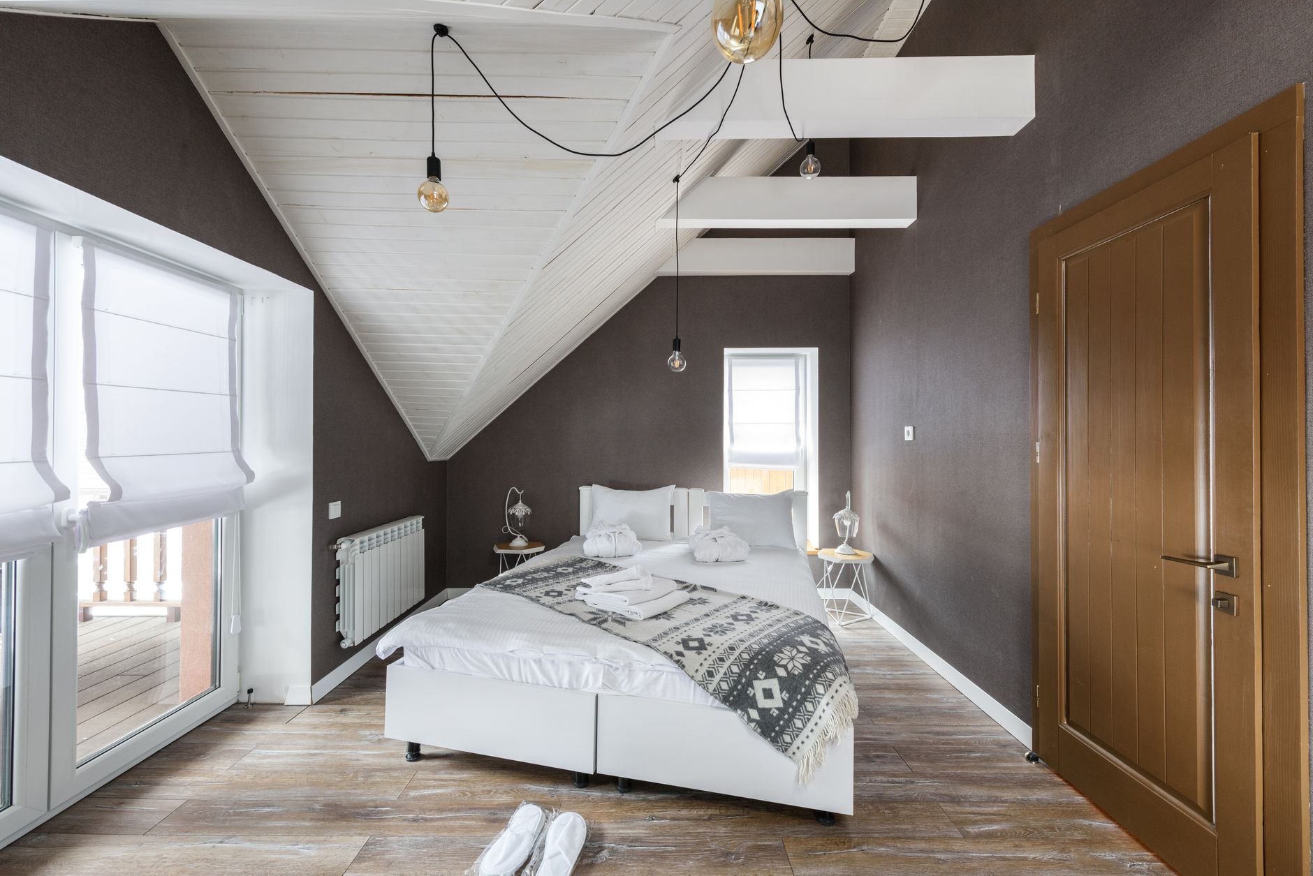 10 Unique Home Accessories That Keep Rooms From Looking Generic