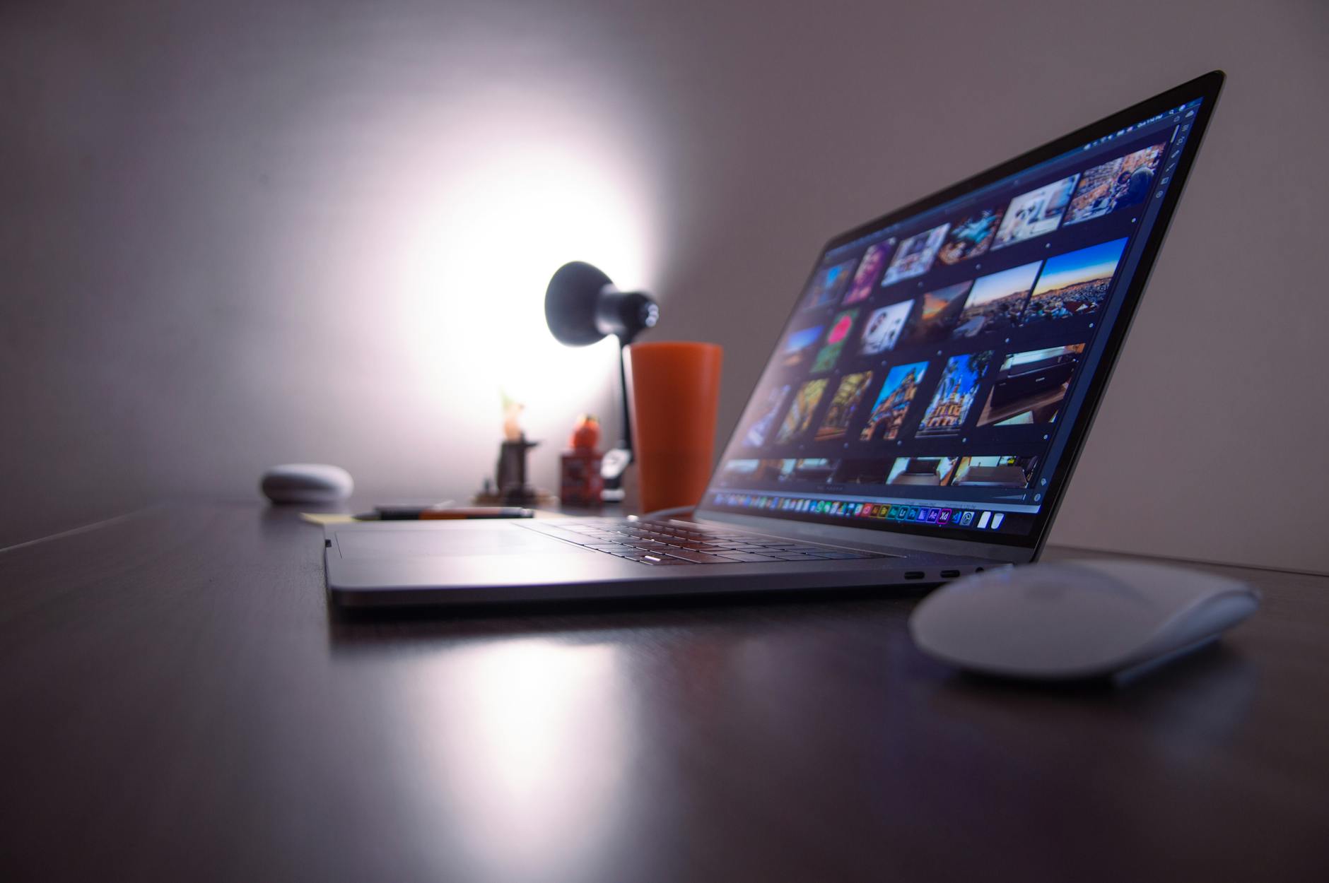 Hirective resumes fail ATS scans — what builders ignore - Professional photography