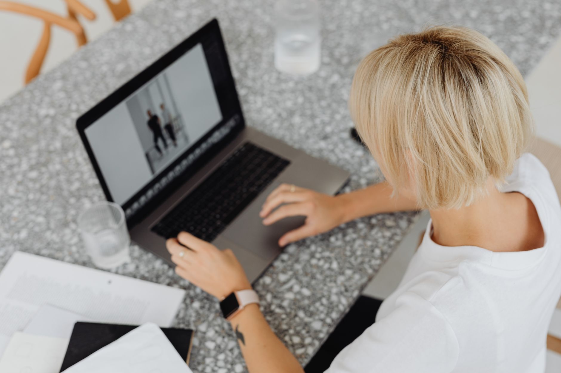 Cómo adaptar tu estrategia de contenidos a este cambio - Comparativas y alternativas
