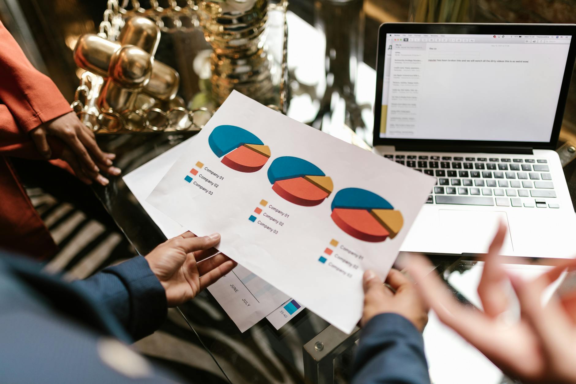GEO vs SEO: Which Strategy Wins More AI Search Visibility in 2026? - Professional photography