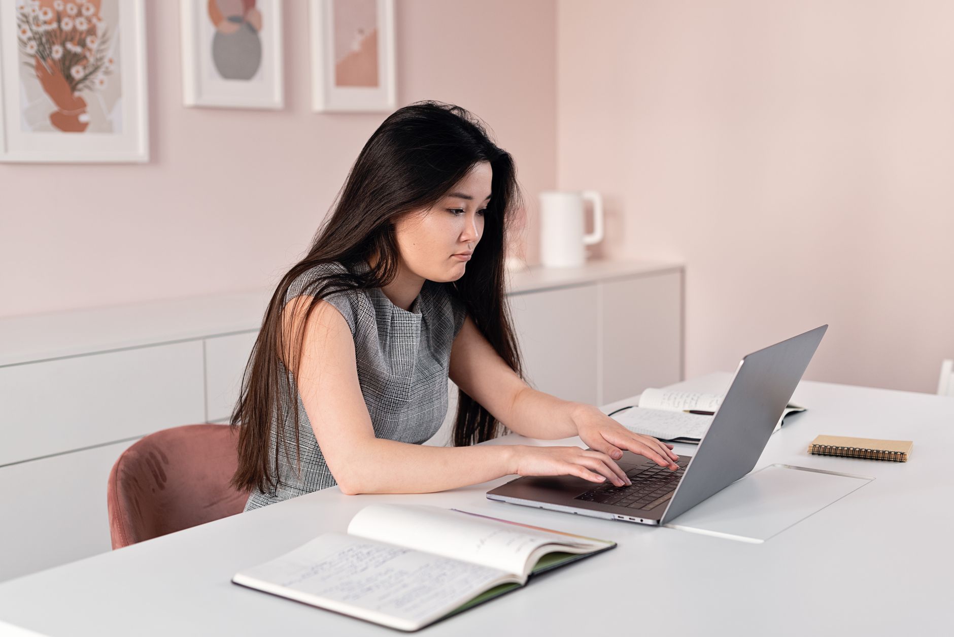 HubSpot AEO petite équipe : que résout réellement le module ? - Photographie professionnelle