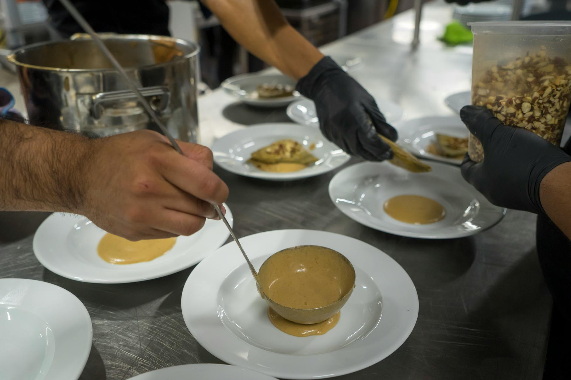 How much does wedding catering cost at an off-site venue?