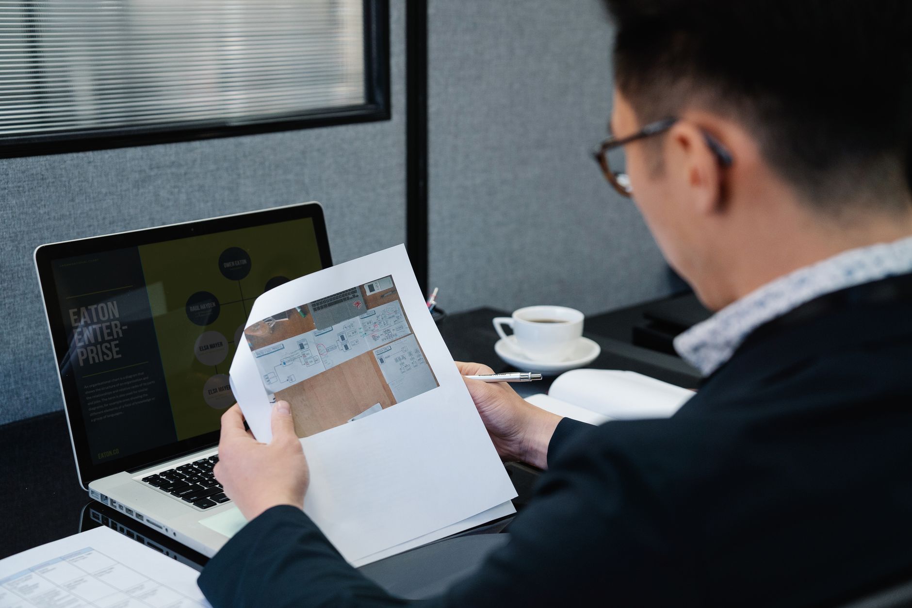 How AI SEO strategie changes keyword selection for B2B - SEO