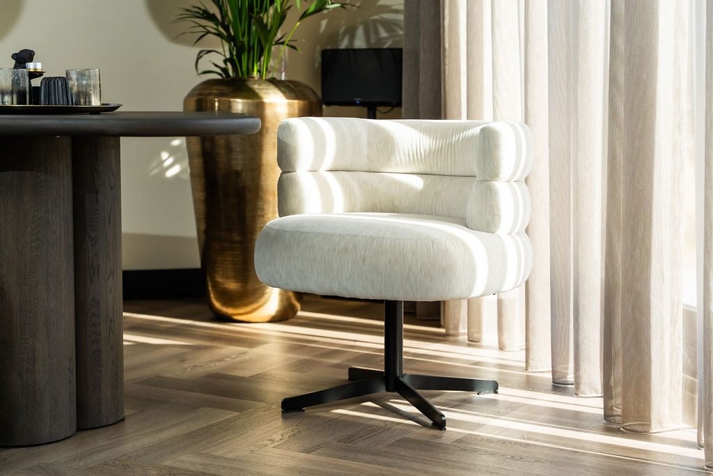 Hoe voorkom je dat stoffen eetkamerstoelen verkleuren?