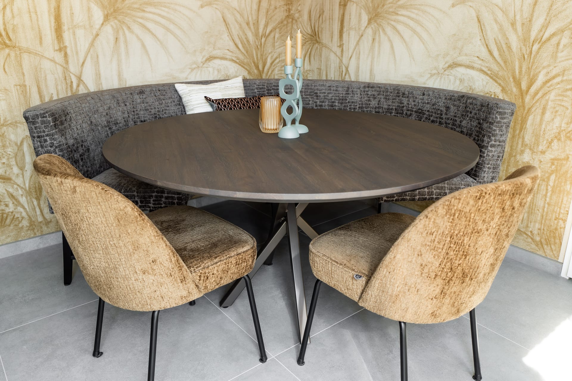 Beste eetkamerstoelen luxe eethoek: welke stofsoorten zijn er en waar zijn ze goed in?