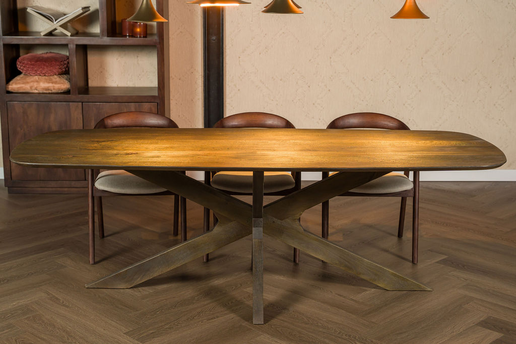 Welke kleur eetkamerstoel past bij een eiken eettafel?