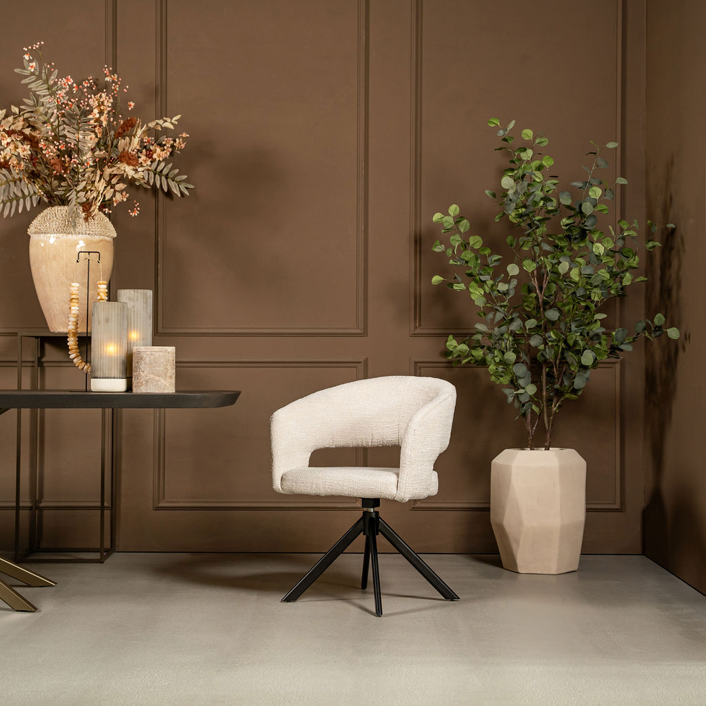 Velvet eetkamerstoel luxe uitstraling: Waar moet je op letten bij het kiezen van een luxe velvet eetkamerstoel?