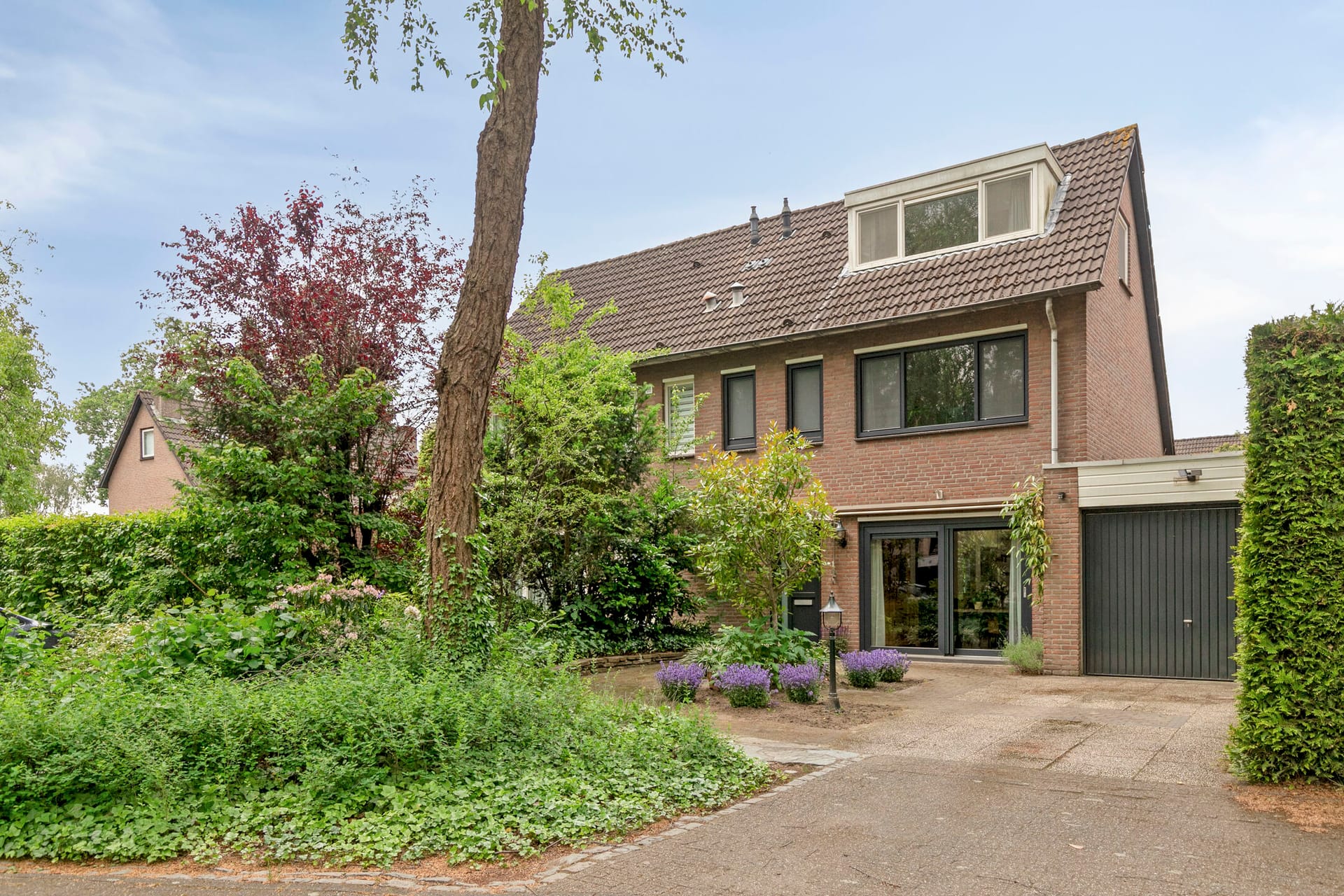 Aankoopmakelaar Eindhoven regio: Huis van € 350.000 kopen: welk inkomen heb je nodig?