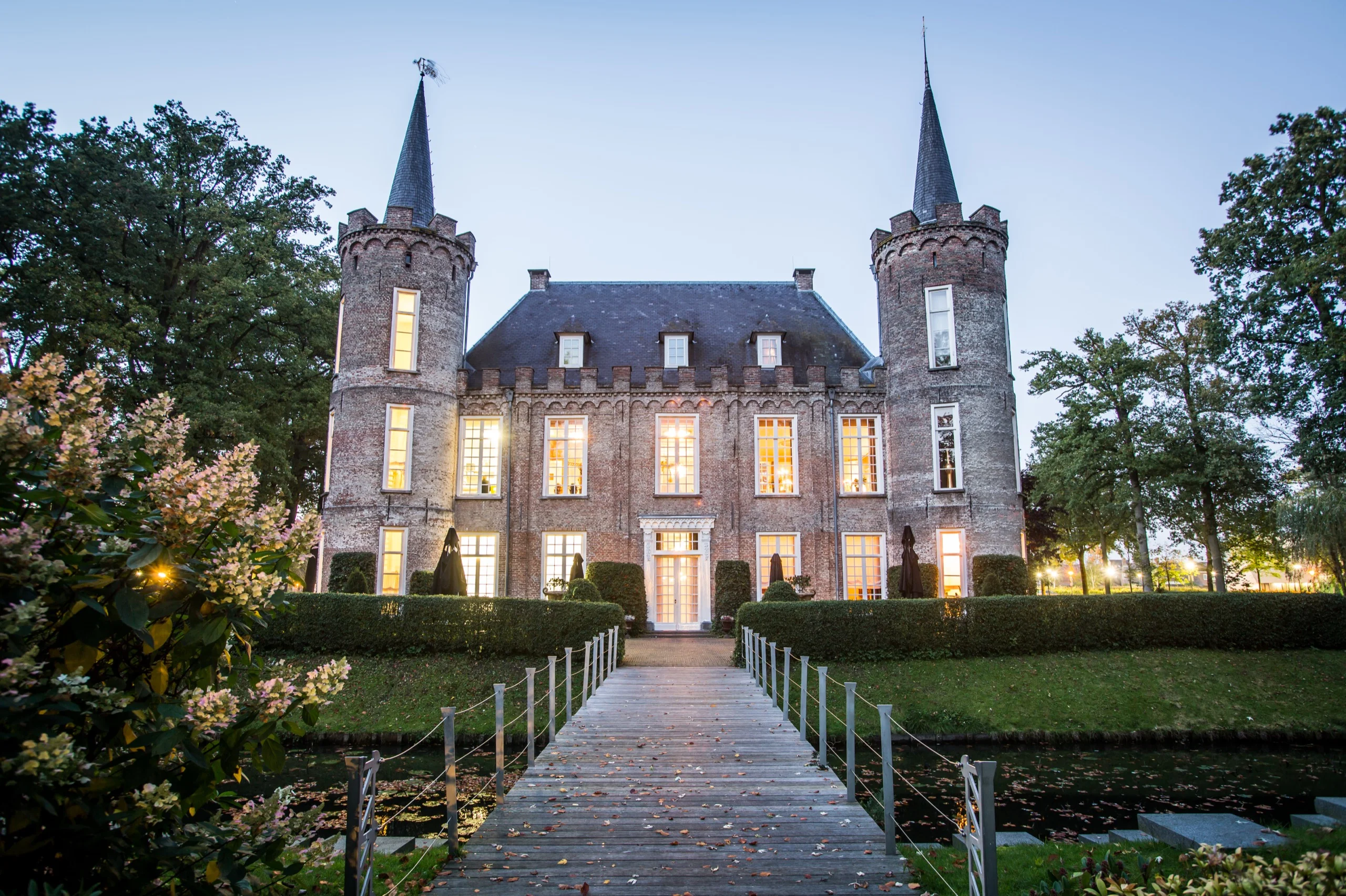 Trouwen in Ketelhuis Eindhoven of op een kasteel: wat kost de catering echt?