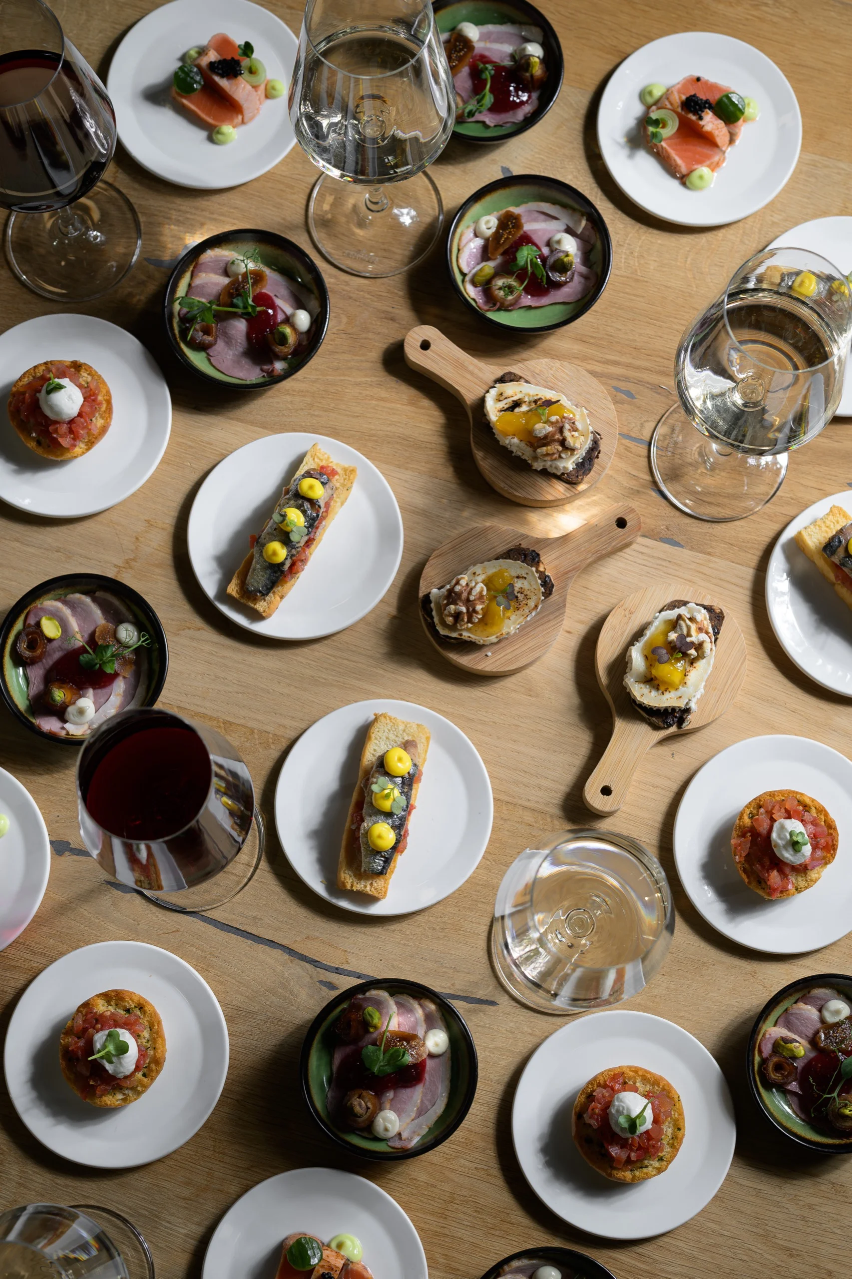 Wat is het verschil tussen shared dining en live cooking?